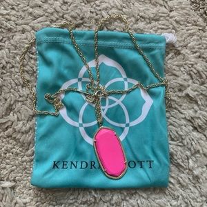 Kendra Scott necklace!